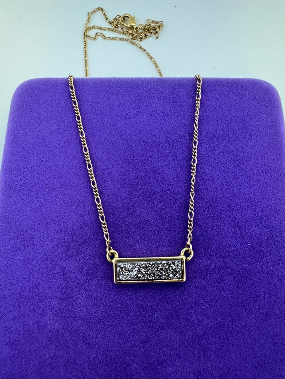 💛 Gold Tone Bar Druzy Necklace